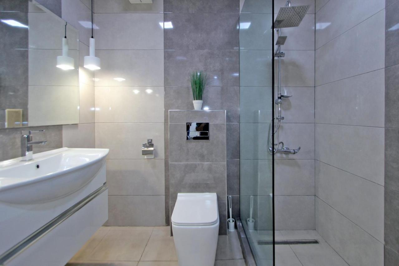 Appartment Lux, 2 Bedroom エレバン エクステリア 写真