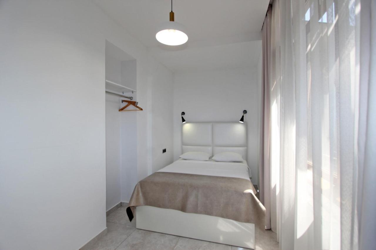 Appartment Lux, 2 Bedroom エレバン エクステリア 写真