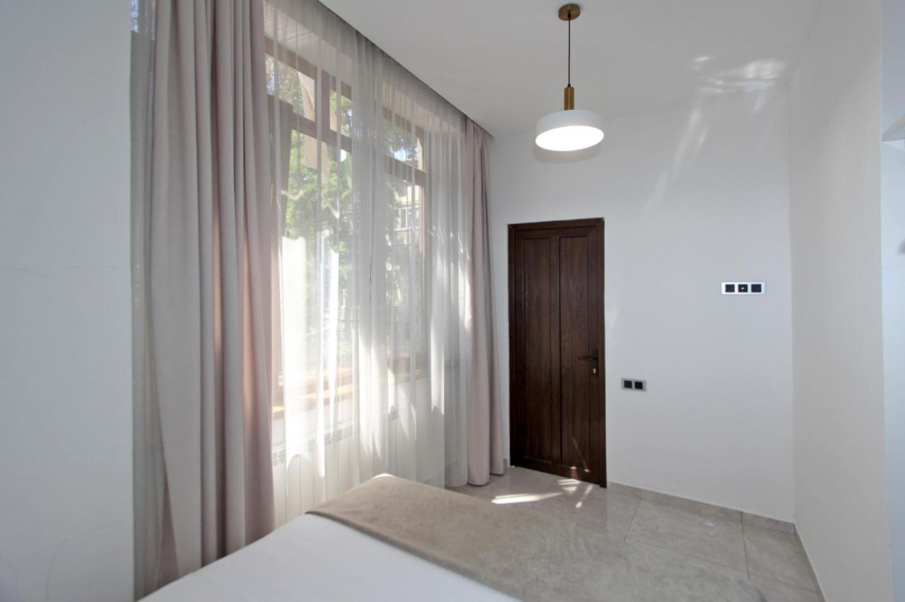 Appartment Lux, 2 Bedroom エレバン エクステリア 写真