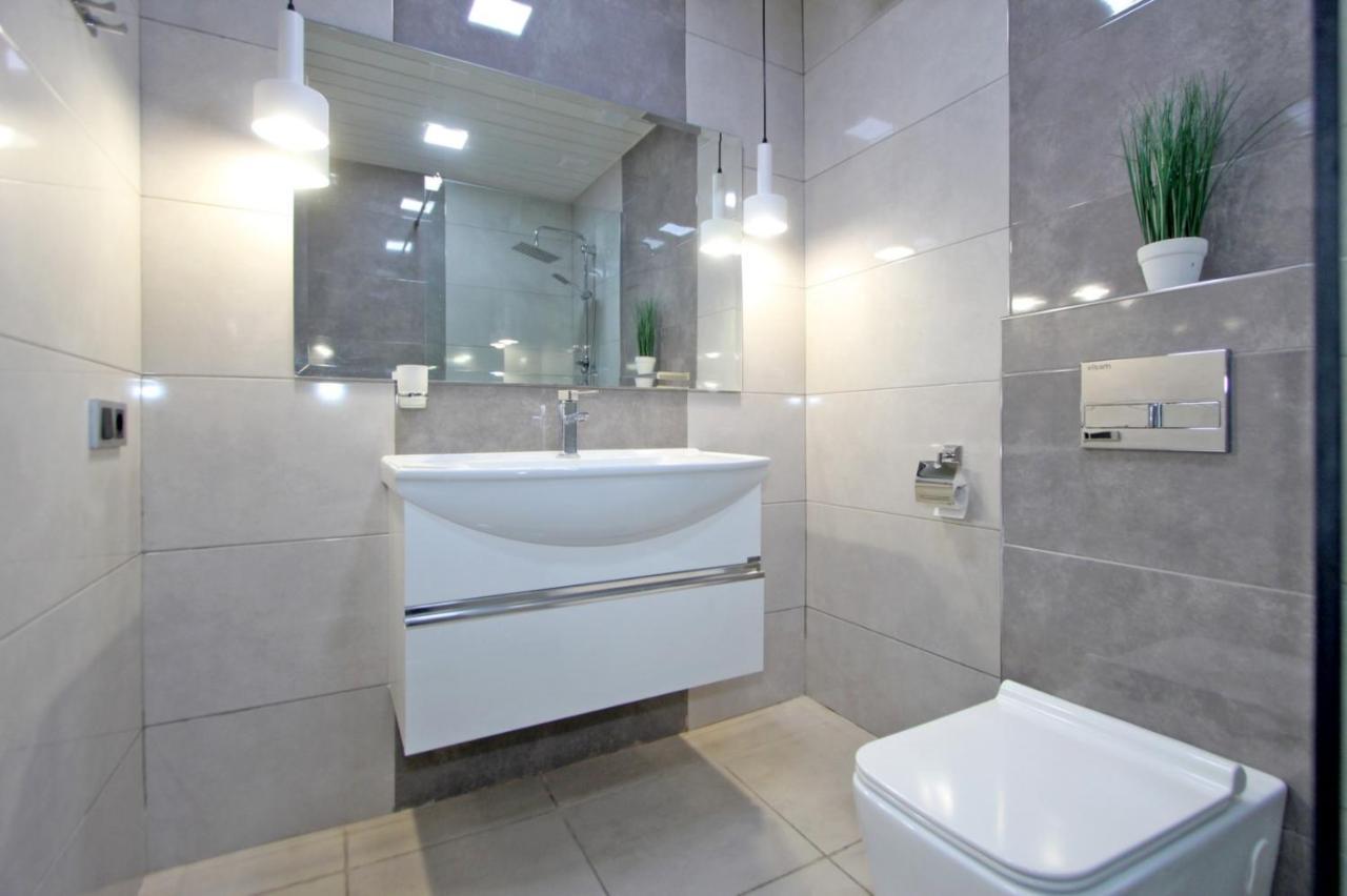 Appartment Lux, 2 Bedroom エレバン エクステリア 写真